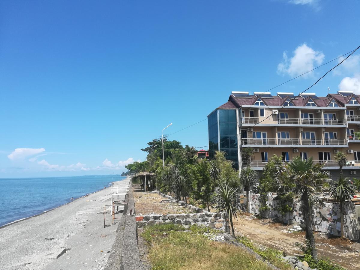 Sunny Land Hotel Chakvi Exterior photo